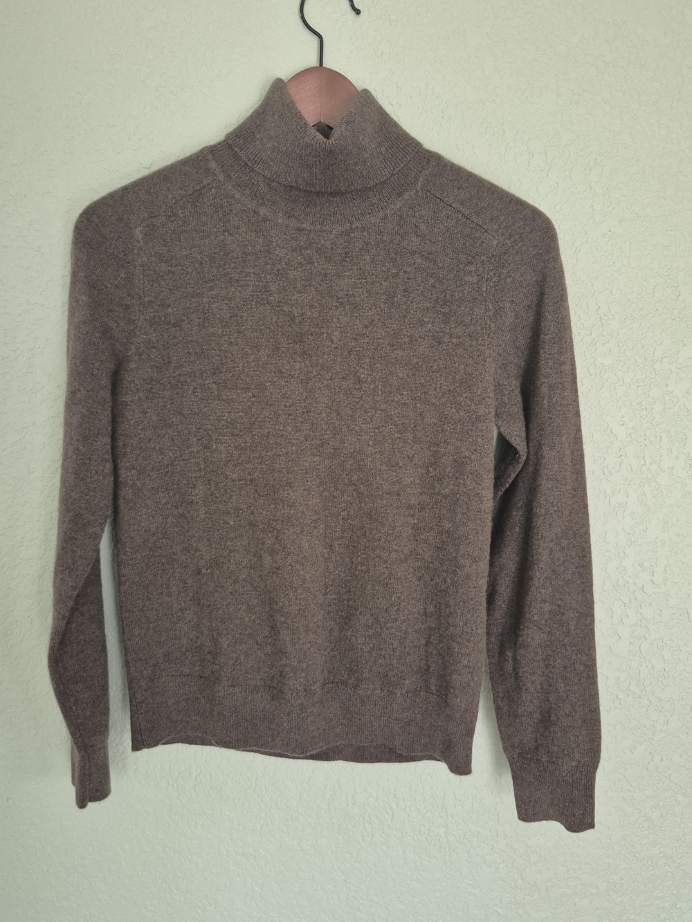 Quince Women's 100% Mongolian Cashmere Turtleneck Sweater Brown Taupe Size S